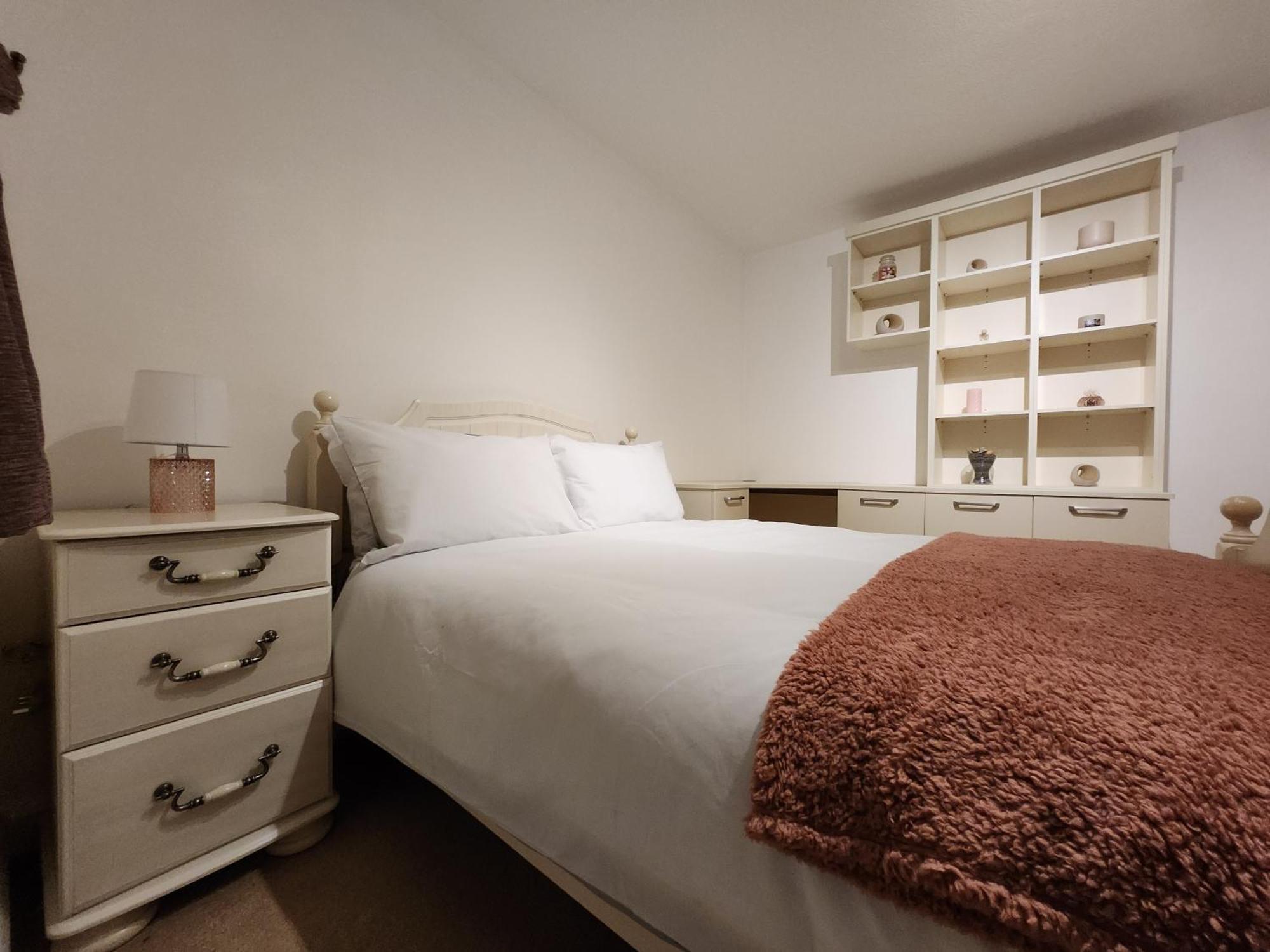 Elmdon House With 4 Spacious Bedrooms To Choose Μπέρμιγχαμ Εξωτερικό φωτογραφία