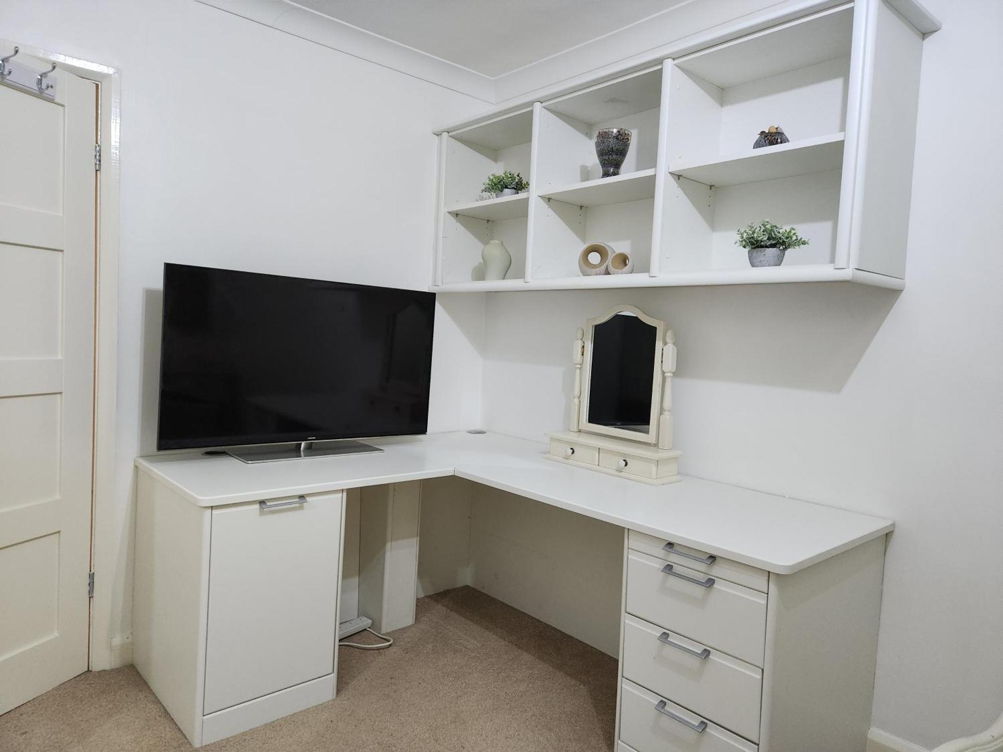 Elmdon House With 4 Spacious Bedrooms To Choose Μπέρμιγχαμ Εξωτερικό φωτογραφία
